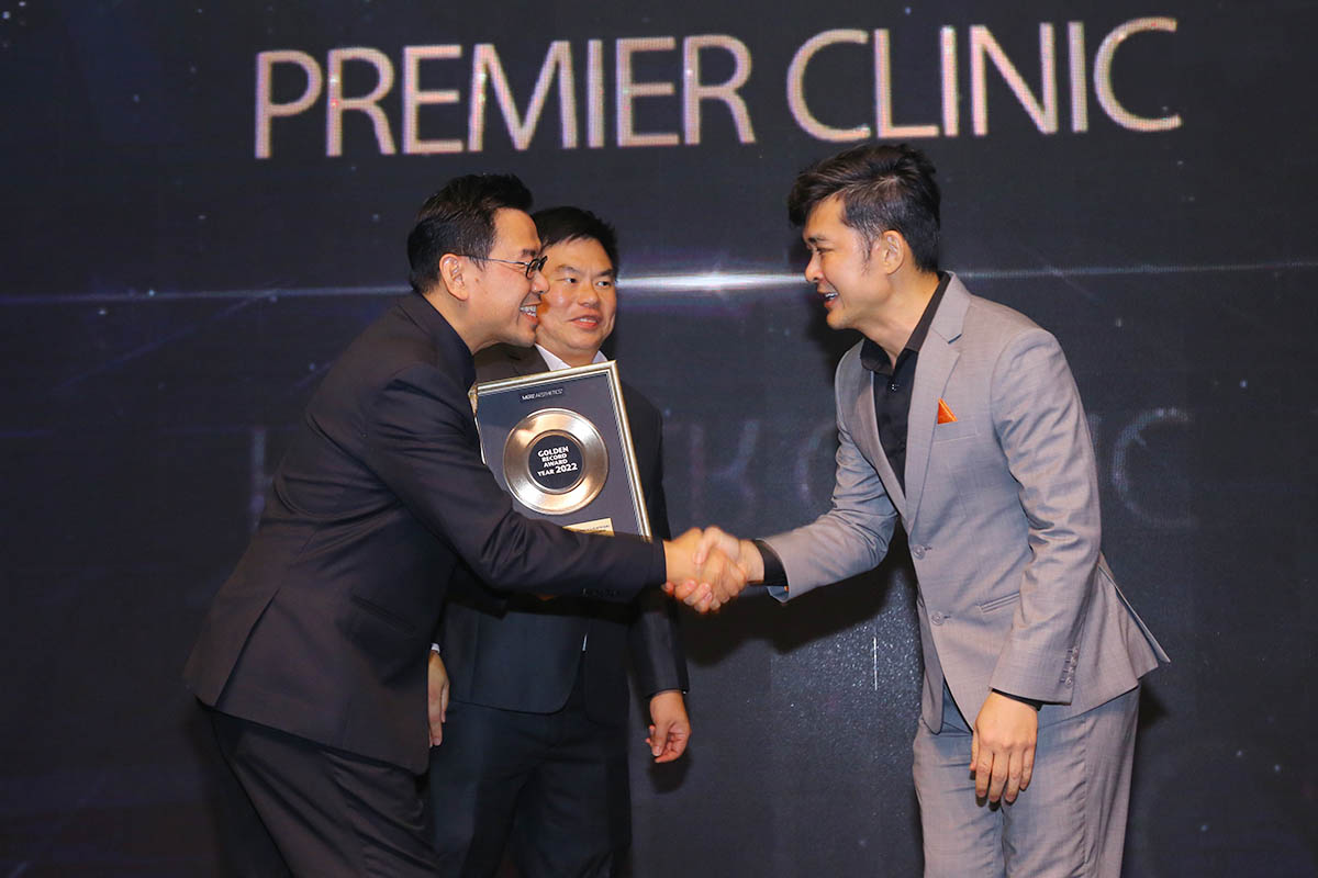 Dr Kee Yong Seng At The 2023 Merz Aesthetic Golden Record Award